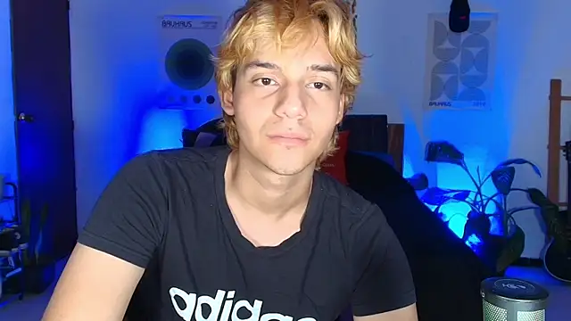 Habel  moretti online show from February 27, 2026, 7:57 pm