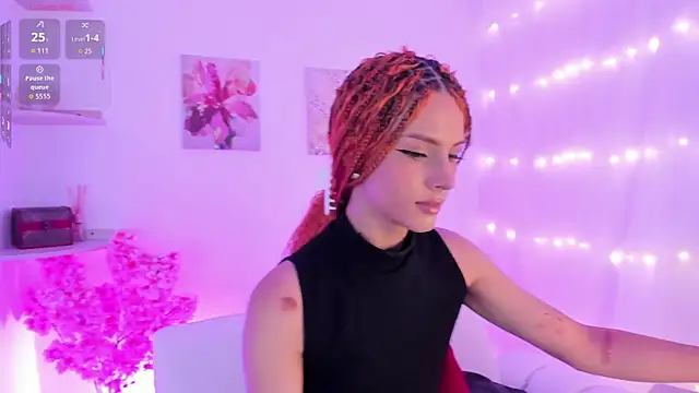 DannysaStar  online show from April 22, 2026, 12:17 am