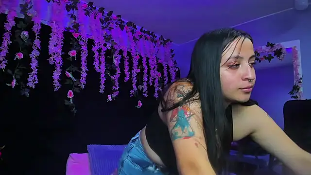 Gabyy Cooper  online show from November 15, 2025, 2:48 am