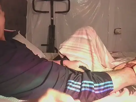 Niyorquino26 online show from October 28, 2025, 6:23 am