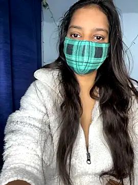 Cute Marina online show from November 17, 2025, 5:44 am