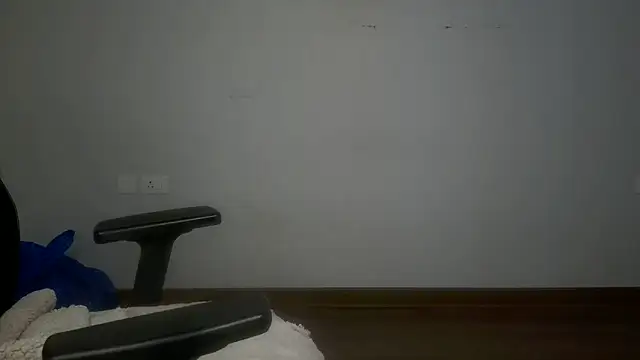 lustyruhh online show from April 19, 2026, 6:25 am