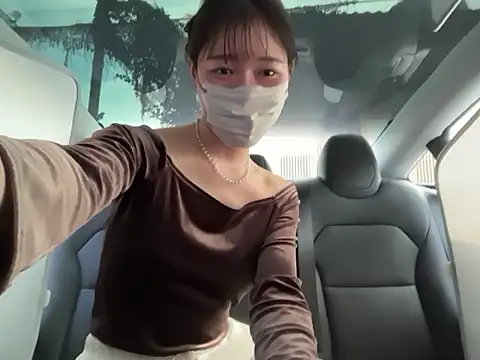 Snapshot of karenchaaan chatting on October 29, 2025, 1:26 am karenchaaan online show from October 29, 2025, 1:26 am