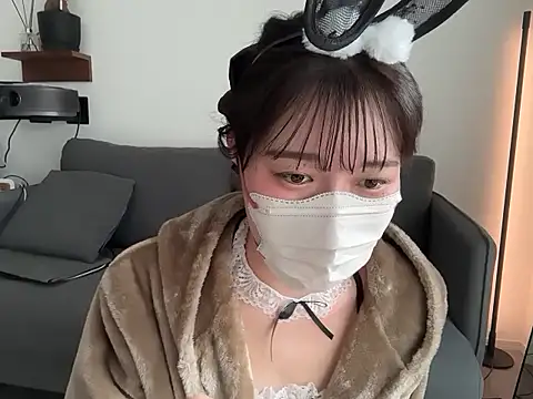 karenchaaan online show from October 30, 2025, 3:27 am