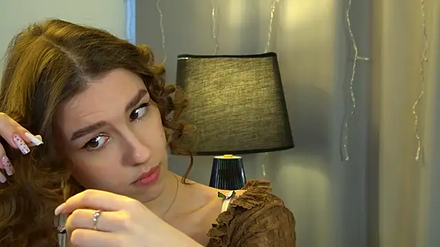 AliceAtkins online show from March 27, 2026, 6:33 am