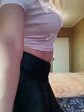 SelinaLovqx online show from November 13, 2025, 12:31 pm