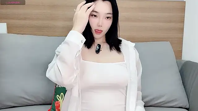 Snapshot of upoo7lt chatting on February 12, 2026, 6:13 am upoo7lt online show from February 12, 2026, 6:13 am