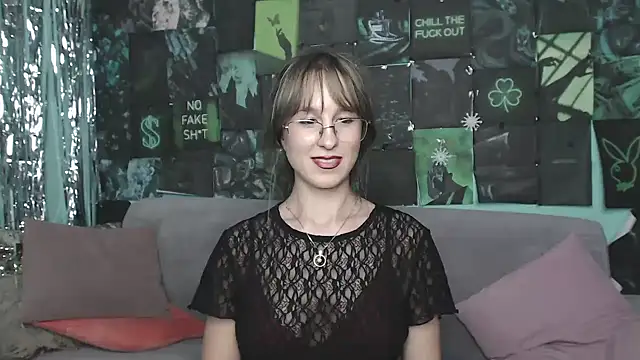 AlishaKellyi online show from November 30, 2025, 5:47 pm