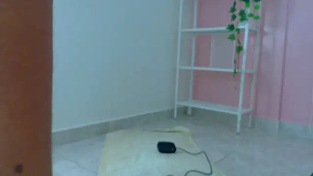 SeleneGibson   online show from June 4, 2026, 7:29 pm