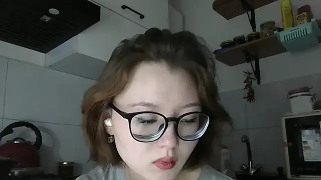 Snapshot of LilysTaylor chatting on October 28, 2025, 3:00 pm LilysTaylor online show from October 28, 2025, 3:00 pm