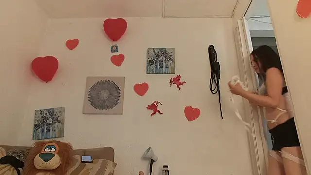 Snapshot of CarolineAikos chatting on February 13, 2026, 1:00 pm CarolineAikos online show from February 13, 2026, 1:00 pm