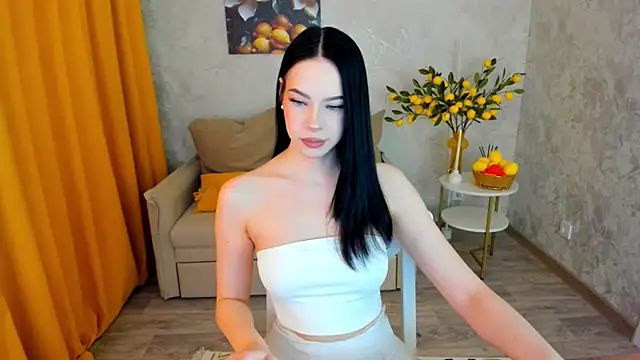 FloraCherry online show from April 6, 2026, 7:26 pm