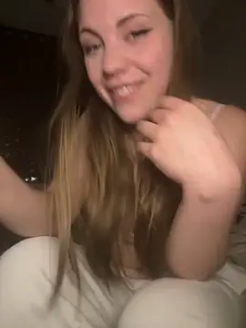 elliepixie online show from March 28, 2026, 2:56 am