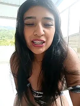 Snapshot of Nahomievans233 chatting on December 2, 2025, 2:30 pm Nahomievans233 online show from December 2, 2025, 2:30 pm