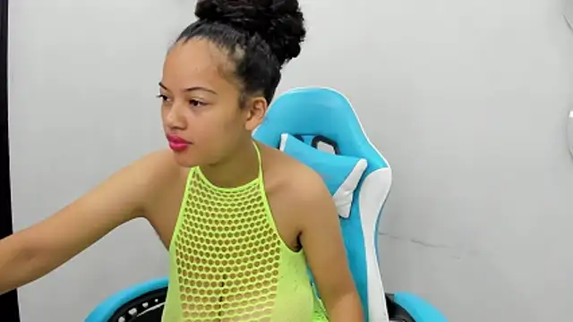 agata18  online show from November 14, 2025, 12:31 pm