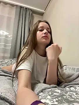Angel hotyy online show from May 30, 2026, 10:04 pm