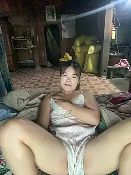 nachi-baby online show from December 19, 2025, 1:09 am