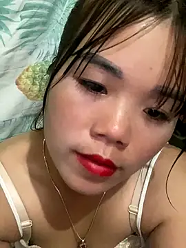 nachi-baby online show from November 9, 2025, 1:20 am