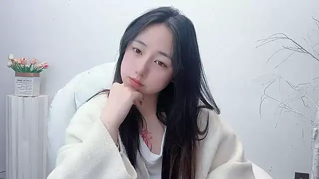 Love-hanzaizai718 online show from October 30, 2025, 1:09 pm