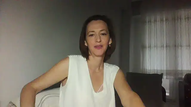 ArianaStarr online show from November 7, 2025, 7:13 am