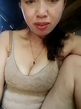 TRIEUTRIEU20 online show from May 21, 2026, 1:36 am