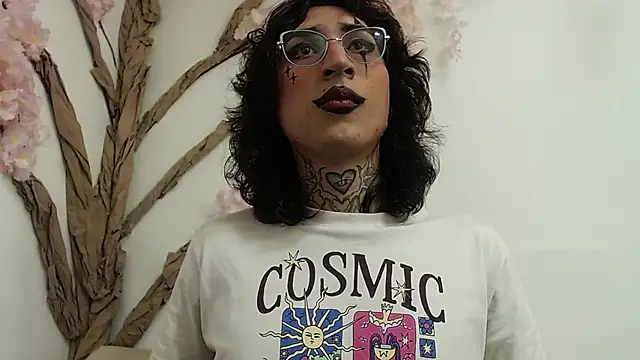 Snapshot of Sakura__Love_ chatting on October 28, 2025, 6:18 pm Sakura  Love  online show from October 28, 2025, 6:18 pm