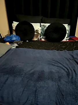 Nicole bash online show from November 18, 2025, 6:50 am