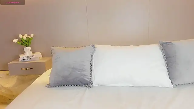 AmyColman  online show from February 24, 2026, 12:17 pm