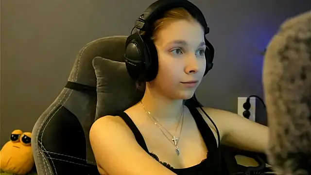 Softixq online show from January 9, 2026, 3:08 pm