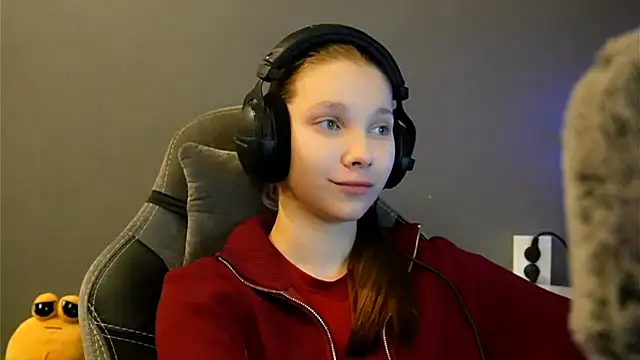 Softixq online show from January 11, 2026, 3:19 pm