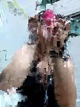 Esmesweet23 online show from November 12, 2025, 10:24 pm