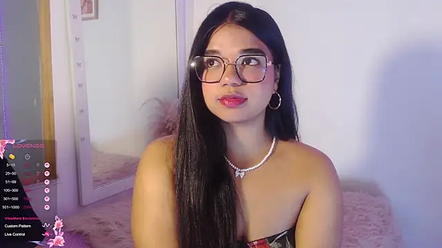 Zafiro Evans online show from January 6, 2026, 5:28 pm