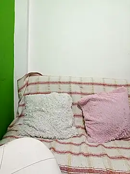 Snapshot of valilu_rosse27 chatting on February 21, 2026, 12:45 am valilu rosse27 online show from February 21, 2026, 12:45 am