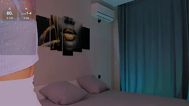 Snapshot of Kandeess chatting on December 4, 2025, 2:38 pm Kandeess online show from December 4, 2025, 2:38 pm