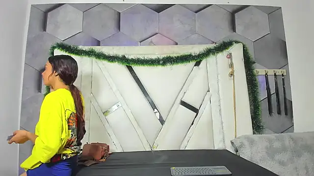 salome mio online show from December 20, 2025, 1:36 pm