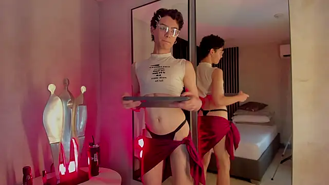 Val Guerra online show from November 13, 2025, 4:05 am