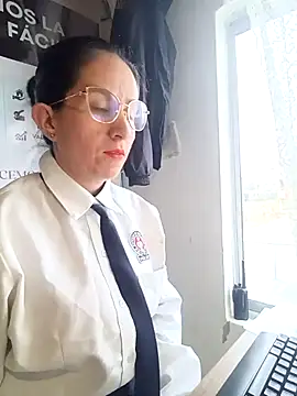 Valentina--1 online show from December 22, 2025, 11:54 am