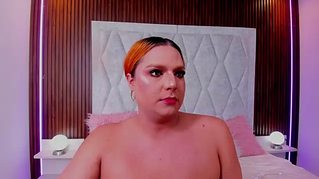 IrinaaVega online show from December 4, 2025, 1:21 pm