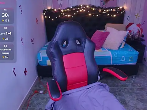 Snapshot of _Rachel_Jones_ chatting on January 7, 2026, 6:29 am Rachel Jones online show from January 7, 2026, 6:29 am