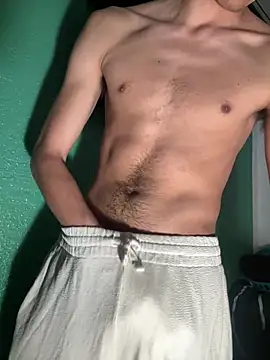 Snapshot of Delicious_Papi chatting on July 10, 2026, 9:37 pm Delicious Papi online show from July 10, 2026, 9:37 pm