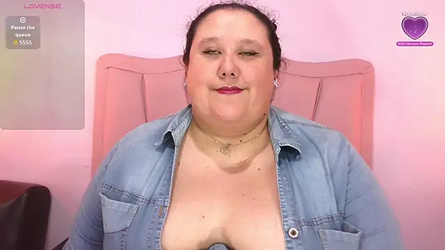marianabbw30 online show from November 1, 2025, 2:07 am