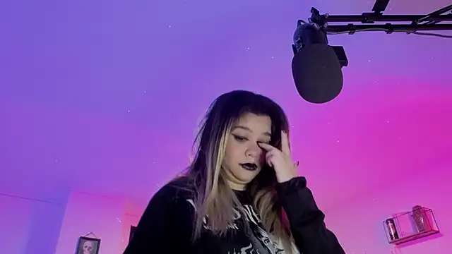 AshGraven online show from February 18, 2026, 3:26 am