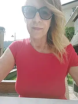 susylux online show from April 17, 2026, 1:58 pm