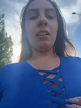 sarah honey   online show from November 4, 2025, 1:04 pm