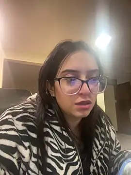 Kloe Novoa online show from March 3, 2026, 12:23 pm