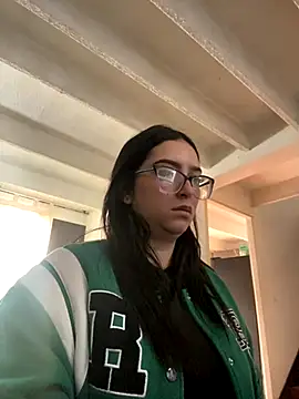 Kloe Novoa online show from December 5, 2025, 2:04 pm