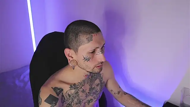 Snapshot of TokyoHatsumoto chatting on February 13, 2026, 11:16 pm TokyoHatsumoto online show from February 13, 2026, 11:16 pm