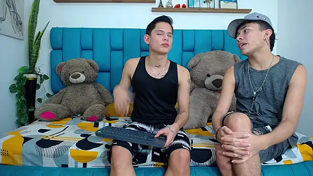 Snapshot of Hot_Boys_Latinos_X chatting on March 16, 2026, 6:43 pm Hot Boys Latinos X online show from March 16, 2026, 6:43 pm