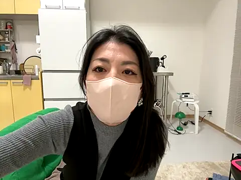 akimix xoxo online show from November 3, 2025, 1:26 pm