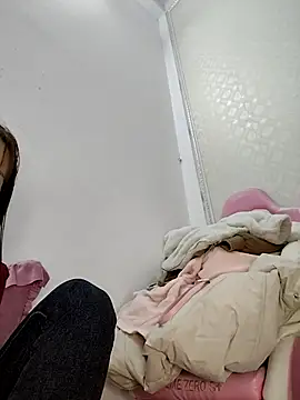 ezabel- online show from December 15, 2025, 1:17 pm